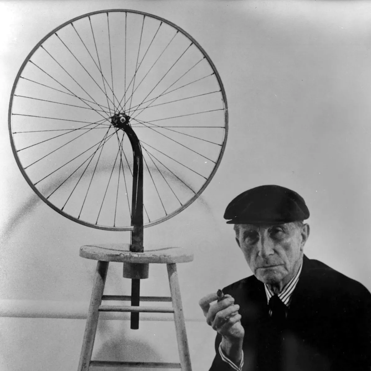 Bicycle Wheel by Marcel Duchamp 1913.jpg